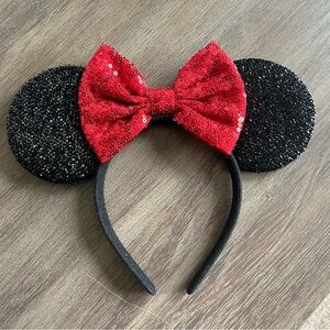 Disney Minnie Mouse ears